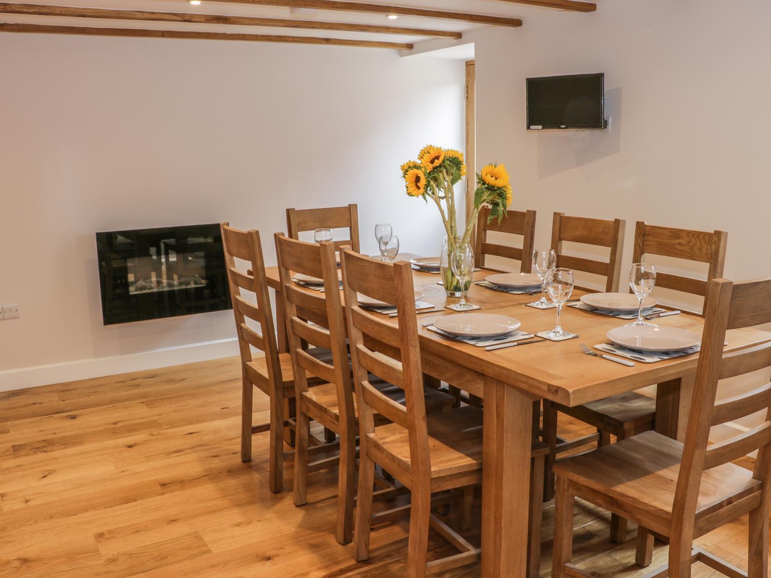 Вилла The Cow Byre, Heath Farm Clee Saint Margaret Экстерьер фото